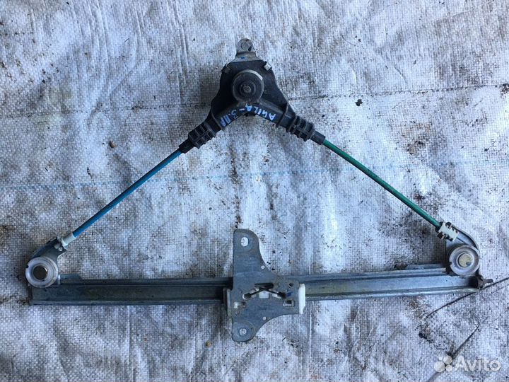 Стеклоподъемник задний Opel Agila A