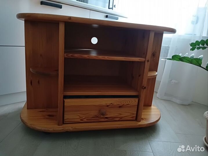 Тумба под телевизор