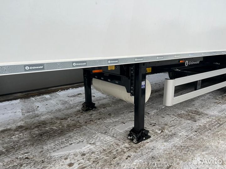 Полуприцеп рефрижератор Grunwald 972200, 2023