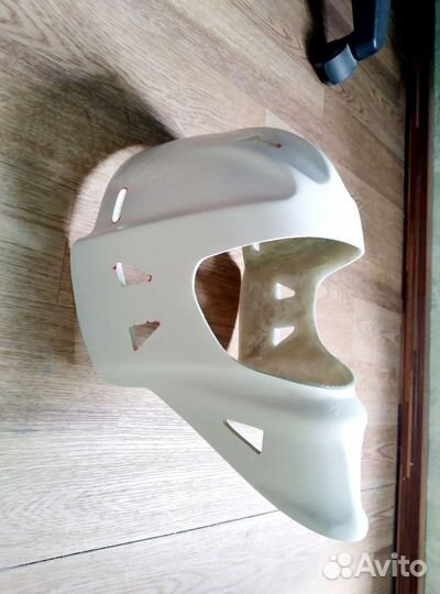 Новый вратарский шлем по матрице Wall W 12/W 10