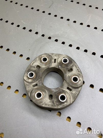 Муфта кардана Mercedes-Benz C-Class W203 OM646.963