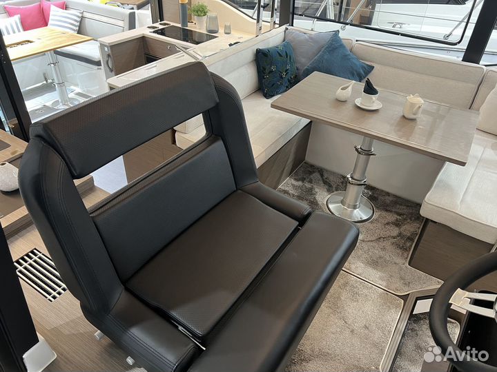 Катер Jeanneau Merry Fisher 1295 FLY в наличии