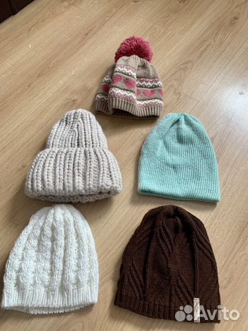 Шапочки женские