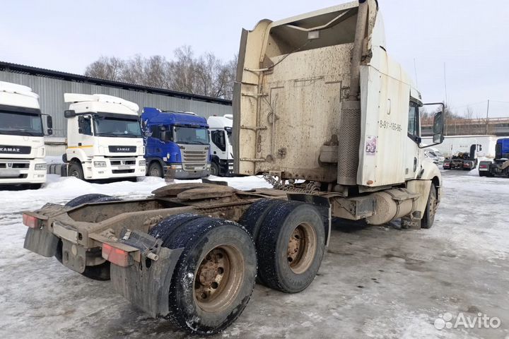Freightliner ST120064ST, 2004