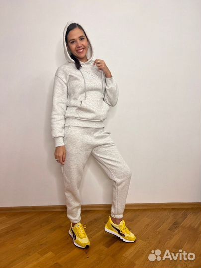 Спортивный костюм с начесом женский