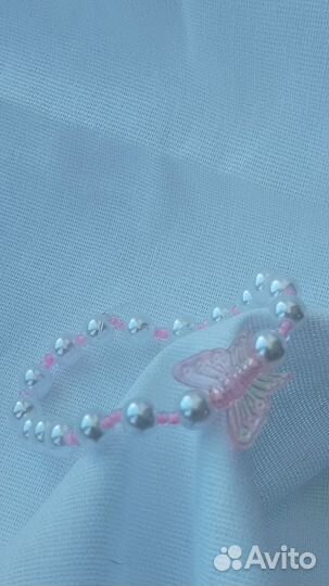 Разные браслеты, кольца из бисера