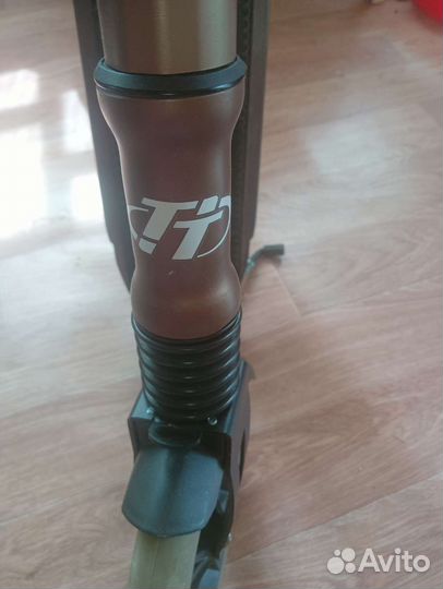 Самокат tech team два