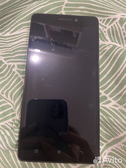 Телефон Lenovo