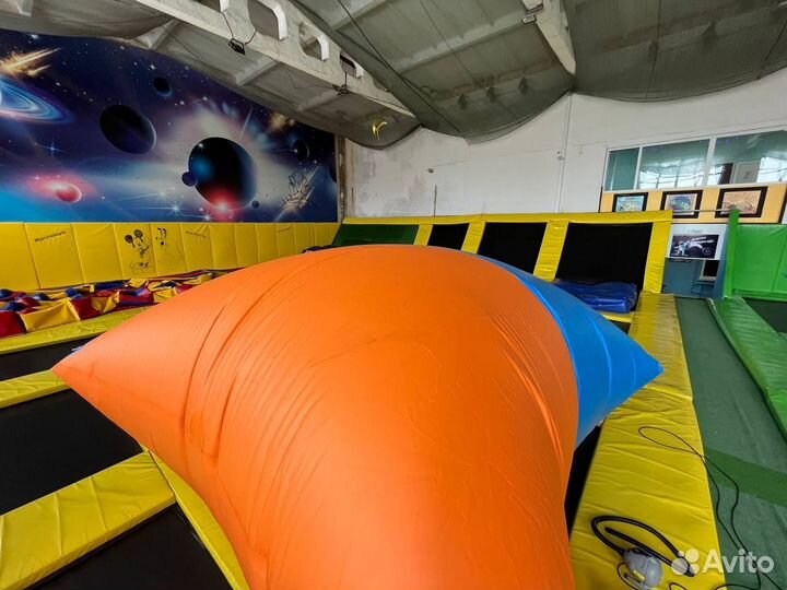 Водный надувной аттракцион «Блоб»