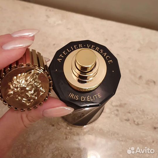 Парфюмерная вода Atelier versace Iris d'elite