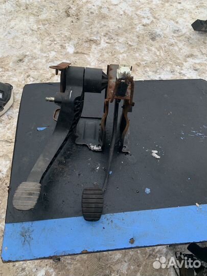 Блок педалей renault duster 1