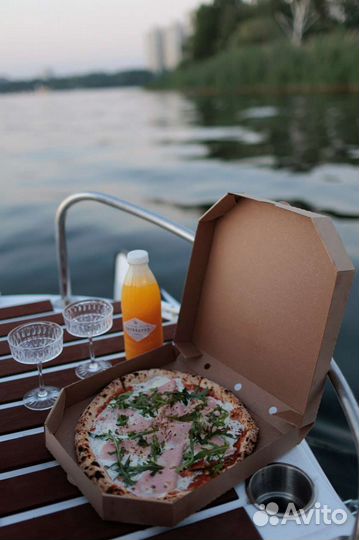 Прогулки на электро катамаране по водохранилищу