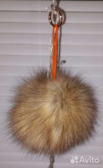Меховые помпоны из натуральной куницы