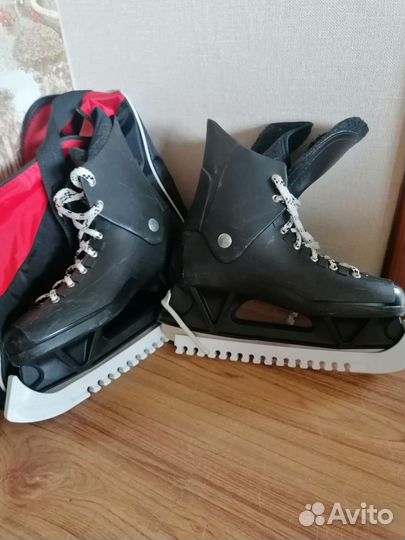 Коньки хоккейные