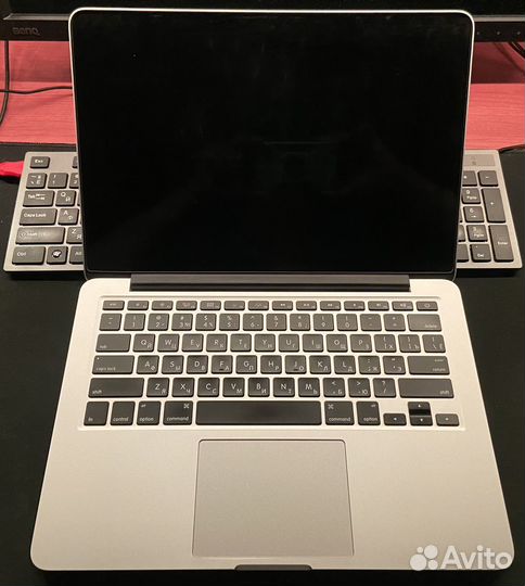 Macbook pro 13 2015 8/256