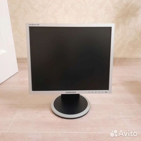 Монитор Samsung