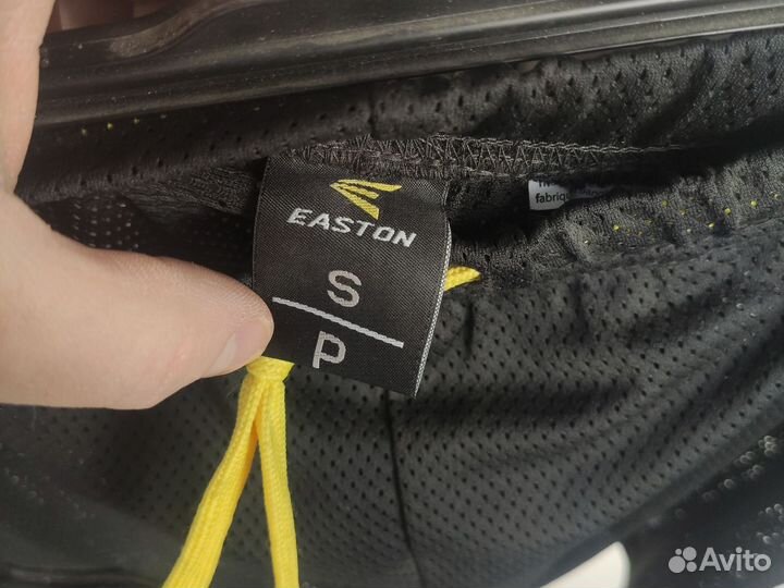 Хоккейные шорты с липучками и ракушкой Easton