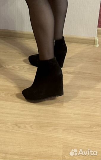 Ботинки женские демисезонные