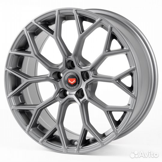 Литые диски Vossen R18x8J ET42 5X114.3 73,1