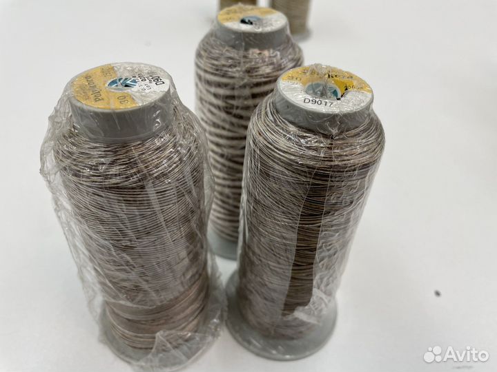 Нить вышивальная декоративная меланж D9017