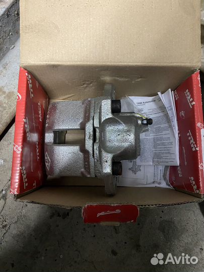 Суппорт тормозной передний renault BHV156