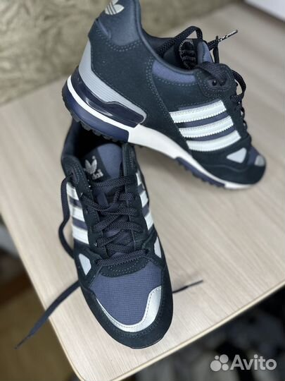 Adidas originals zx 750 новые