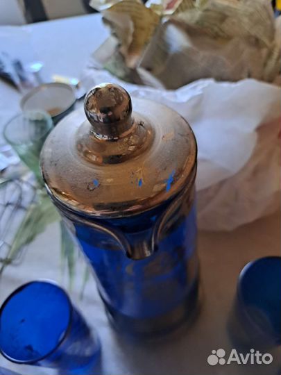 Графин,кувшин и стаканы синие