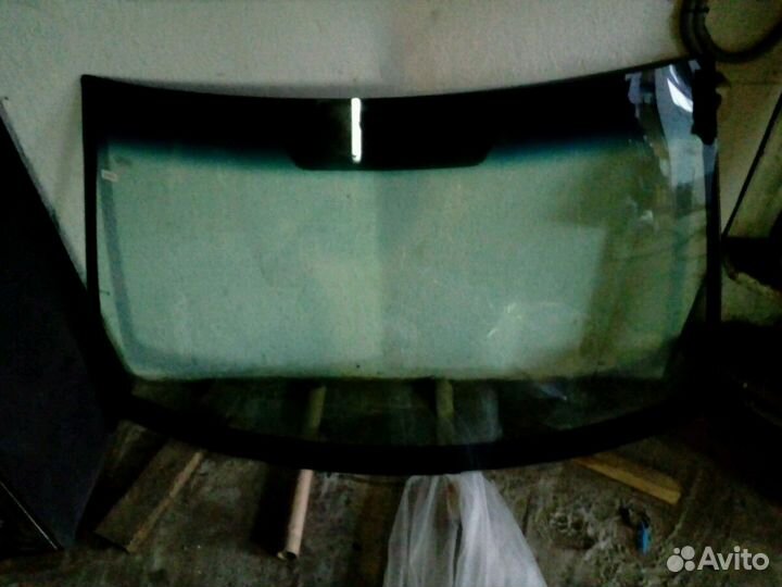 Стекло лобовое на Hyundai Solaris