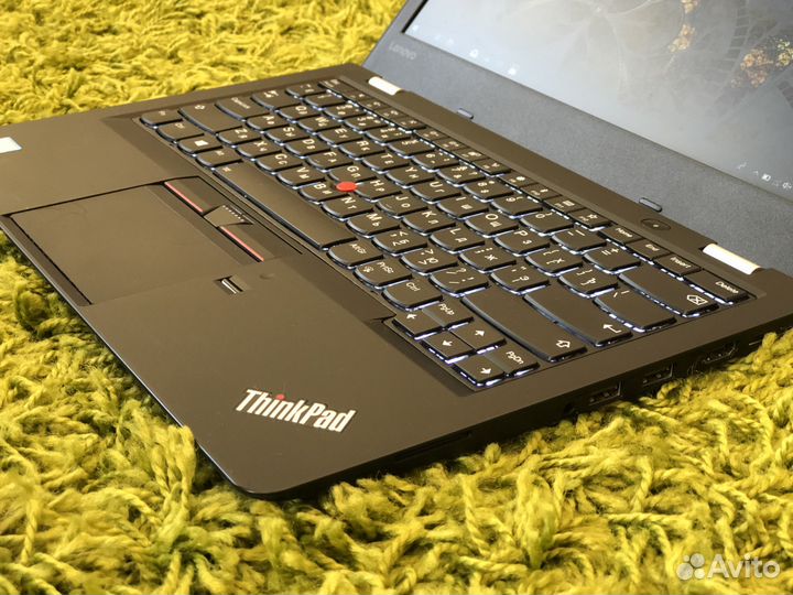13.3 Lenovo ThinkPad 13 i3 7100 2.4ghz NEW