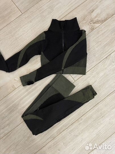 Костюм для фитнеса,йоги,пилатеса