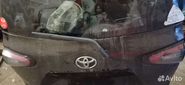 Пятая дверь на Тойота Сиента