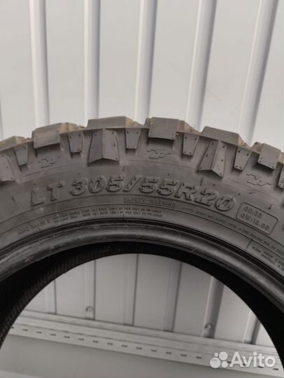 Nitto NT01 305/55 R20