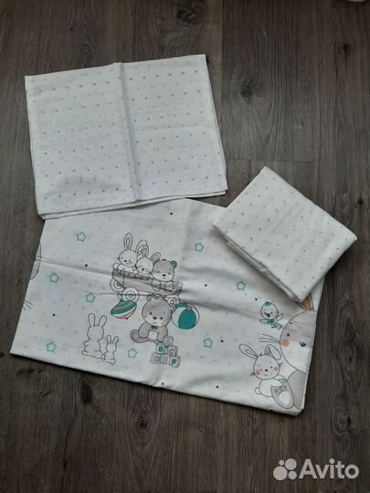 Новый комплект постельного белья для малыша