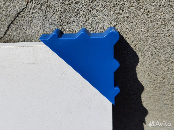 Уголки для транспортировки изделий. Цвет синий