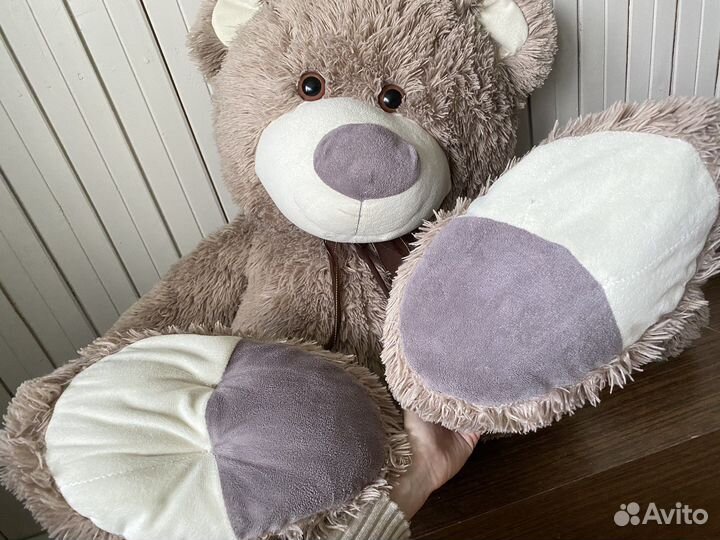 Плюшевый медведь большой