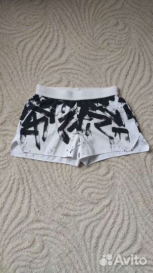 Шорты женские р 42 практически новые