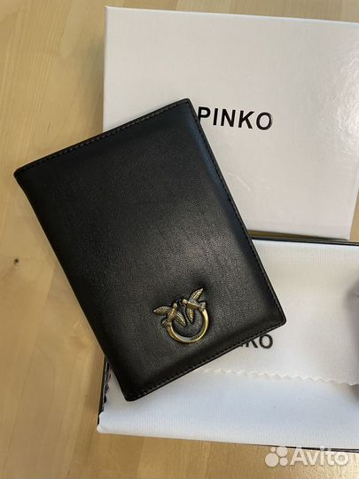 Обложка на паспорт pinko натуральная кожа