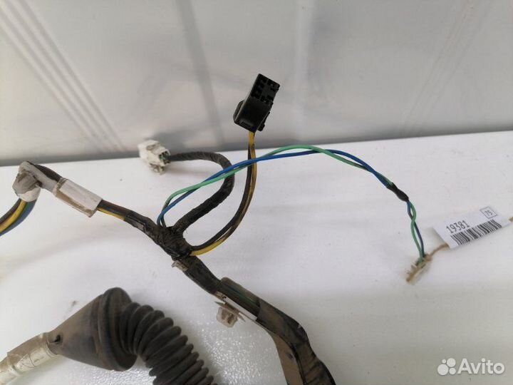 Проводка двери передняя правая Toyota Corolla E150