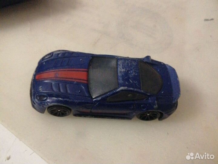 Hot wheels машинки