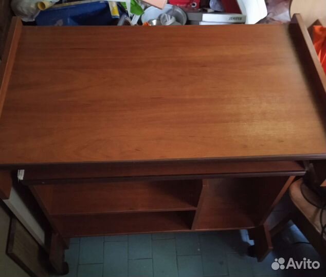 Компьютерный стол