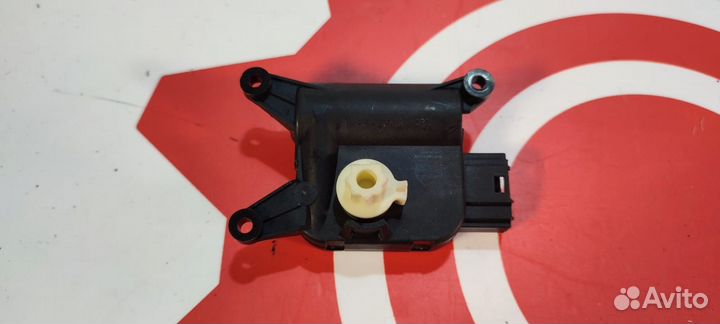 Мотор заслонки отопителя Audi VW Skoda