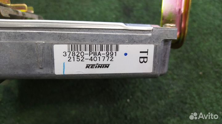 Блок управления двс Honda Fit GD2 L13A 2002