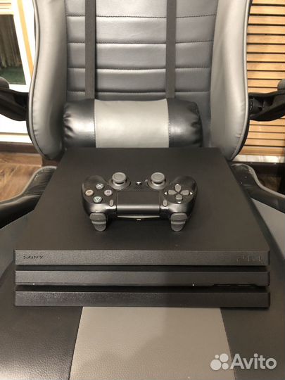 Sony Playstation 4 Pro + игры