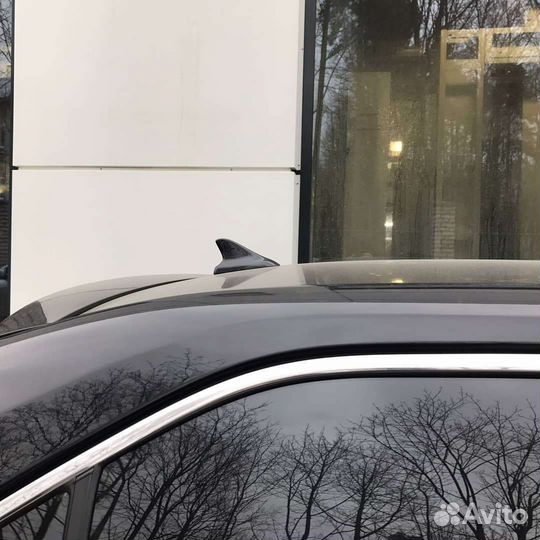 Плавник Toyota Camry