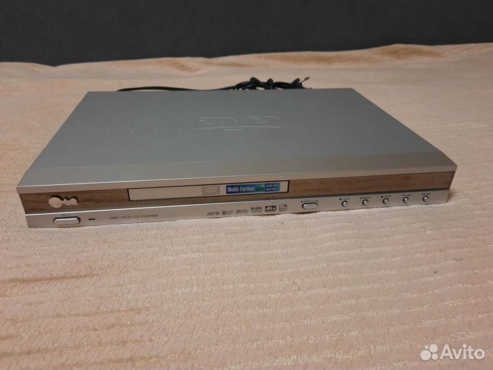 DVD-плеер LG DS-375