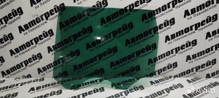 Стекло боковое заднее левое Volkswagen Touareg 7LA