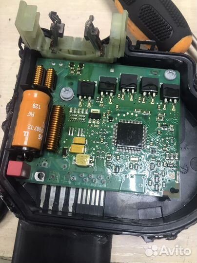 Моторчик дворников 7L6955119B туарег рест