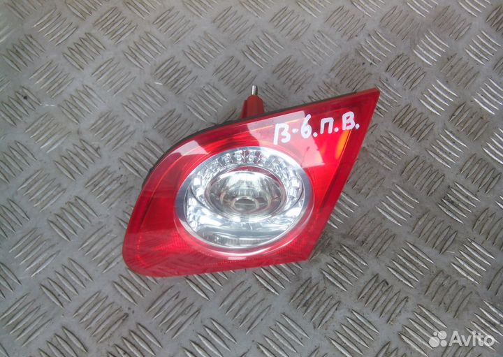 Фонарь внутренний правый Фольксваген Пассат Б6