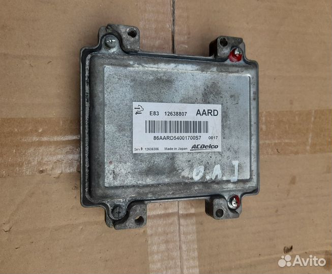 Блок управления двигателем Opel Astra J 12638807