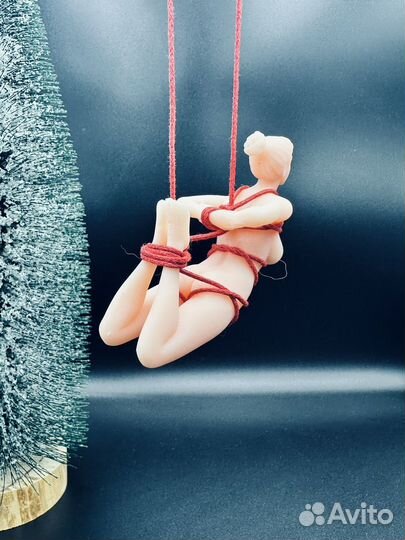 Фигурка девушки шибари